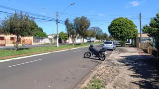 Casa com 2 Quartos para alugar, 100m² no Parque Residencial Joaquim Toledo Piza, Londrina - Foto 7