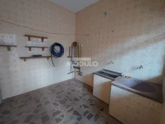 Casa com 4 Quartos para alugar, 220m² no Osvaldo Rezende, Uberlândia - Foto 8