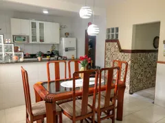 Casa com 4 Quartos à venda, 210m² no Castelandia, Serra - Foto 17