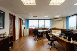 Prédio Inteiro para alugar, 1025m² no São João, Porto Alegre - Foto 8