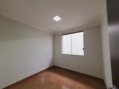 Casa com 3 Quartos à venda, 213m² no Jardim Karaíba, Uberlândia - Foto 12