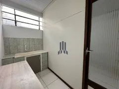 Casa com 1 Quarto para alugar, 28m² no Novo Mundo, Curitiba - Foto 6