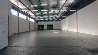 Galpão / Depósito / Armazém à venda, 270m² no Jardelino Ramos, Caxias do Sul - Foto 6