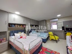 Casa com 3 Quartos à venda, 208m² no Planalto, Uberlândia - Foto 5