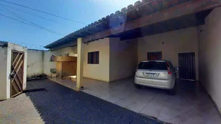 Casa com 3 Quartos à venda, 165m² no Santa Mônica, Uberlândia - Foto 2