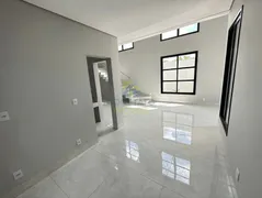Casa de Condomínio com 3 Quartos à venda, 215m² no Condomínio Belvedere II, Cuiabá - Foto 4