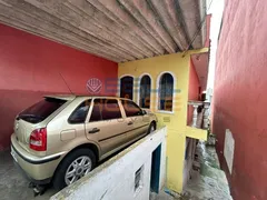 Casa com 2 Quartos à venda, 187m² no Vila Scarpelli, Santo André - Foto 2