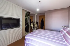 Casa com 3 Quartos à venda, 245m² no Vila Assunção, Porto Alegre - Foto 30