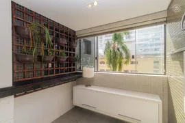 Apartamento com 2 Quartos à venda, 103m² no Batel, Curitiba - Foto 4
