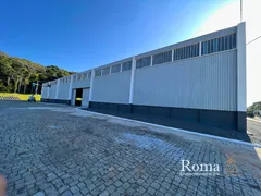 Galpão / Depósito / Armazém com 10 Quartos para alugar, 5200m² no Zona Industrial Norte, Joinville - Foto 4