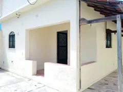 Casa com 2 Quartos para alugar, 60m² no Trindade, São Gonçalo - Foto 4