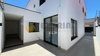 Casa com 4 Quartos à venda, 210m² no Jardim Primavera, Caraguatatuba - Foto 4