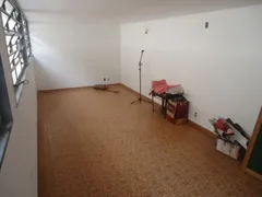 Casa Comercial com 4 Quartos para alugar, 283m² no Vila Nery, São Carlos - Foto 7