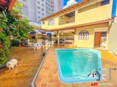 Casa com 5 Quartos à venda, 360m² no Itapuã, Vila Velha - Foto 1