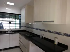 Casa com 3 Quartos para alugar, 208m² no Recreio, Londrina - Foto 7