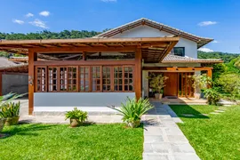 Casa de Condomínio com 4 Quartos à venda, 390m² no Carlos Guinle, Teresópolis - Foto 1