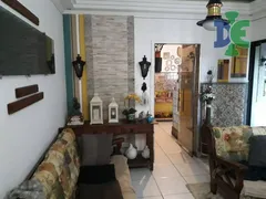 Casa com 2 Quartos à venda, 90m² no Parque Santo Antônio, Jacareí - Foto 4