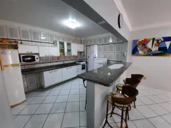 Apartamento com 3 Quartos para alugar, 85m² no Praia de Bombas, Bombinhas - Foto 7