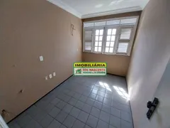 Casa com 7 Quartos para alugar, 370m² no Manoel Dias Branco, Fortaleza - Foto 10