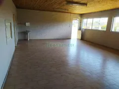 Loja / Salão / Ponto Comercial para alugar, 243m² no Santa Fé, Caxias do Sul - Foto 13