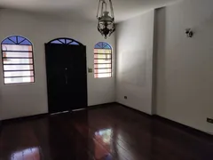 Casa com 4 Quartos à venda, 240m² no Jardim Palermo, Londrina - Foto 3