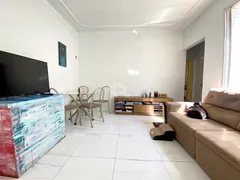 Apartamento com 2 Quartos à venda, 53m² no Menino Deus, Porto Alegre - Foto 2