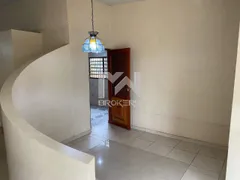 Casa com 4 Quartos à venda, 222m² no Jardim Celani, Valinhos - Foto 5