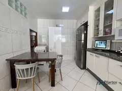 Casa com 4 Quartos à venda, 195m² no Aeroporto, Londrina - Foto 7