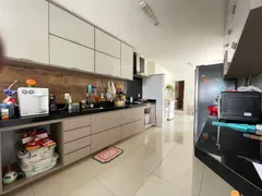 Casa com 3 Quartos à venda, 360m² no Indaiá, Belo Horizonte - Foto 8