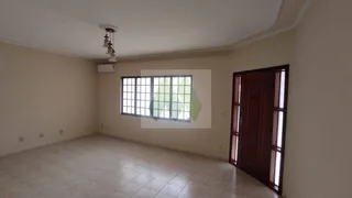 Casa com 4 Quartos à venda, 240m² no Jardim Paraiso II, Botucatu - Foto 4