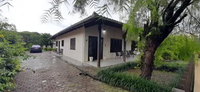 Casa com 3 Quartos à venda, 198m² no Centro, Araquari - Foto 4