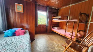 Casa de Condomínio com 5 Quartos à venda, 150m² no Três Córregos, Teresópolis - Foto 39