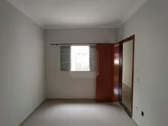 Casa com 3 Quartos à venda, 200m² no Granada, Uberlândia - Foto 10