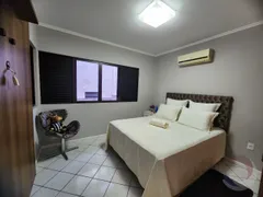 Casa com 3 Quartos à venda, 208m² no Centro, São José - Foto 2