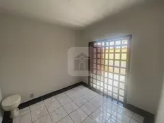 Casa com 3 Quartos à venda, 276m² no Tubalina, Uberlândia - Foto 8