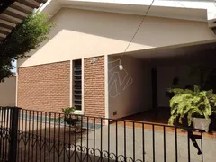 Casa com 3 Quartos para venda ou aluguel, 231m² no Centro, Araraquara - Foto 4