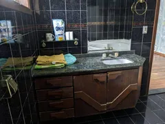 Casa com 3 Quartos à venda, 205m² no Champagnat, Londrina - Foto 28