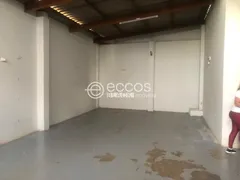 Casa Comercial para alugar, 1638m² no Daniel Fonseca, Uberlândia - Foto 8