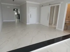 Apartamento com 5 Quartos para venda ou aluguel, 230m² no Morro do Maluf, Guarujá - Foto 2