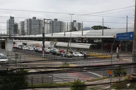 Conjunto Comercial / Sala com 3 Quartos para alugar, 70m² no Cristo Redentor, Porto Alegre - Foto 3