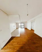 Apartamento com 2 Quartos à venda, 61m² no Novo Mundo, Curitiba - Foto 2