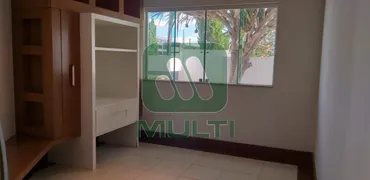 Casa com 3 Quartos para alugar, 436m² no Gávea, Uberlândia - Foto 37