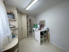 Casa com 3 Quartos à venda, 227m² no Capão da Imbuia, Curitiba - Foto 12