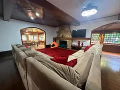 Casa com 4 Quartos à venda, 486m² no Alto do Capivari, Campos do Jordão - Foto 13