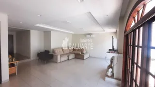 Casa com 4 Quartos à venda, 236m² no Jardim Campo Grande, São Paulo - Foto 2