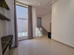 Casa de Condomínio com 3 Quartos para alugar, 198m² no Vivendas Do Arvoredo, Londrina - Foto 3