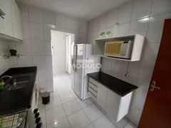 Apartamento com 4 Quartos para alugar, 200m² no Saraiva, Uberlândia - Foto 19