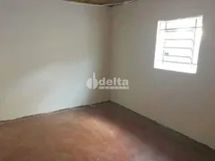 Casa com 6 Quartos à venda, 262m² no Santa Maria, Uberlândia - Foto 5