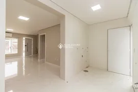 Casa com 2 Quartos para alugar, 100m² no Tristeza, Porto Alegre - Foto 8