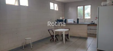 Galpão / Depósito / Armazém para alugar, 1700m² no Dona Zulmira, Uberlândia - Foto 19